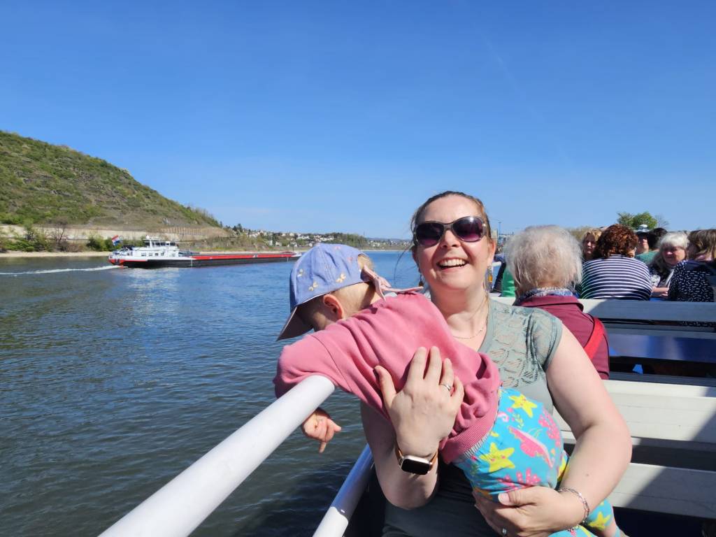 5 Reasons why I love seeing my daughter learn to speak two&nbsp;languages