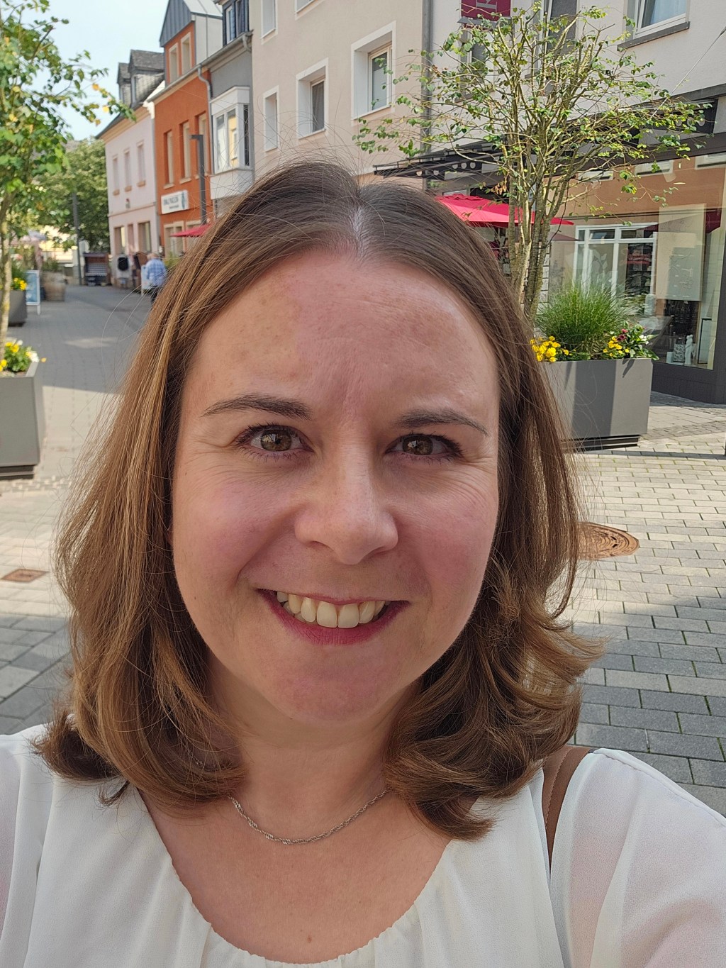 The Difference I Want to Make: As a Multilingual Mum, Language Nerd, and Bilingual Parenting Coach for International Families